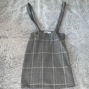 Overall skirt